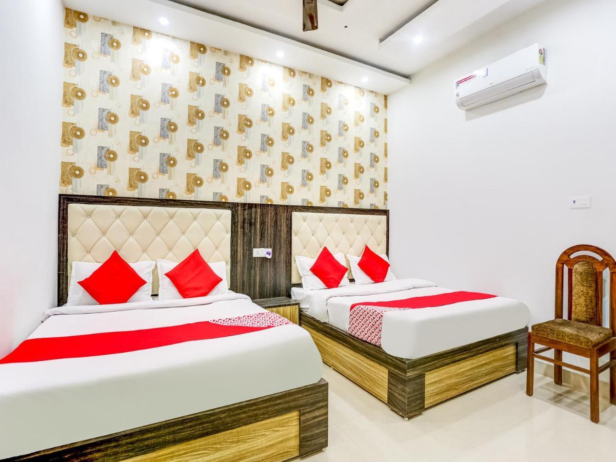 Oyo 75850 Vishwanath Guest House Varanasi Exterior photo