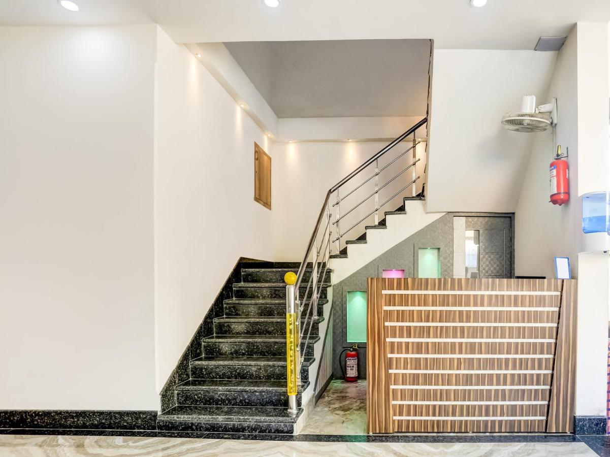 Oyo 75850 Vishwanath Guest House Varanasi Exterior photo